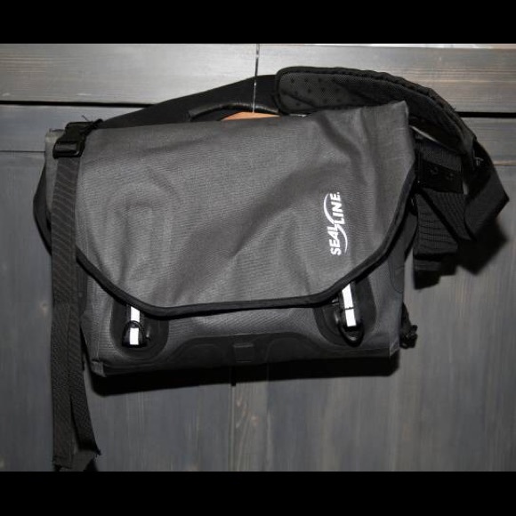 sealline messenger bag